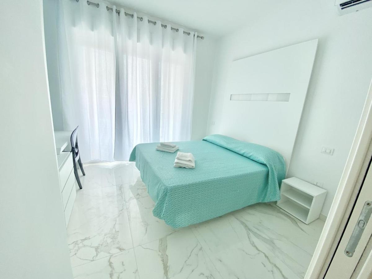 Il Viaggiatore Relais Sul Mare Gasthof Geata
