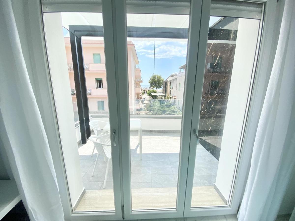Il Viaggiatore Relais Sul Mare Gasthof Geata