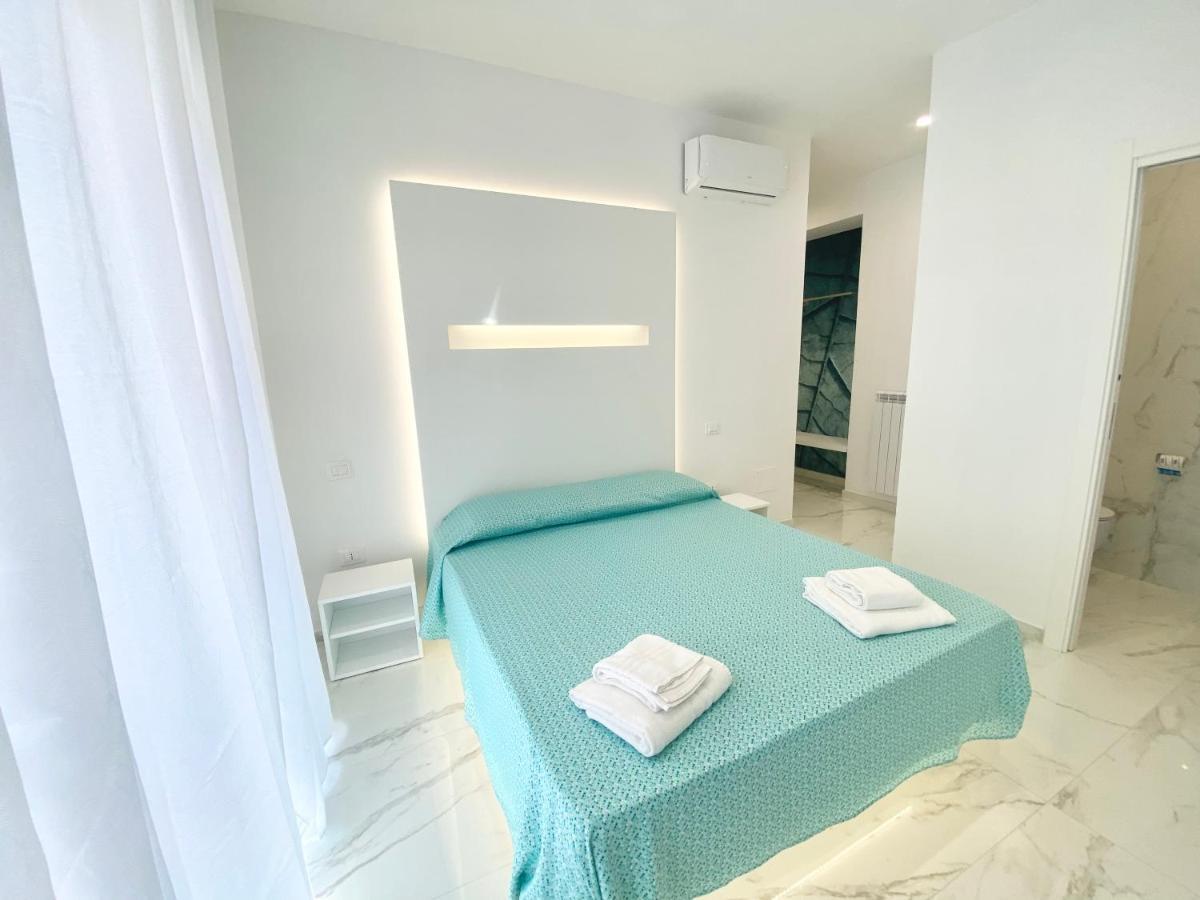 Il Viaggiatore Relais Sul Mare Gasthof Geata